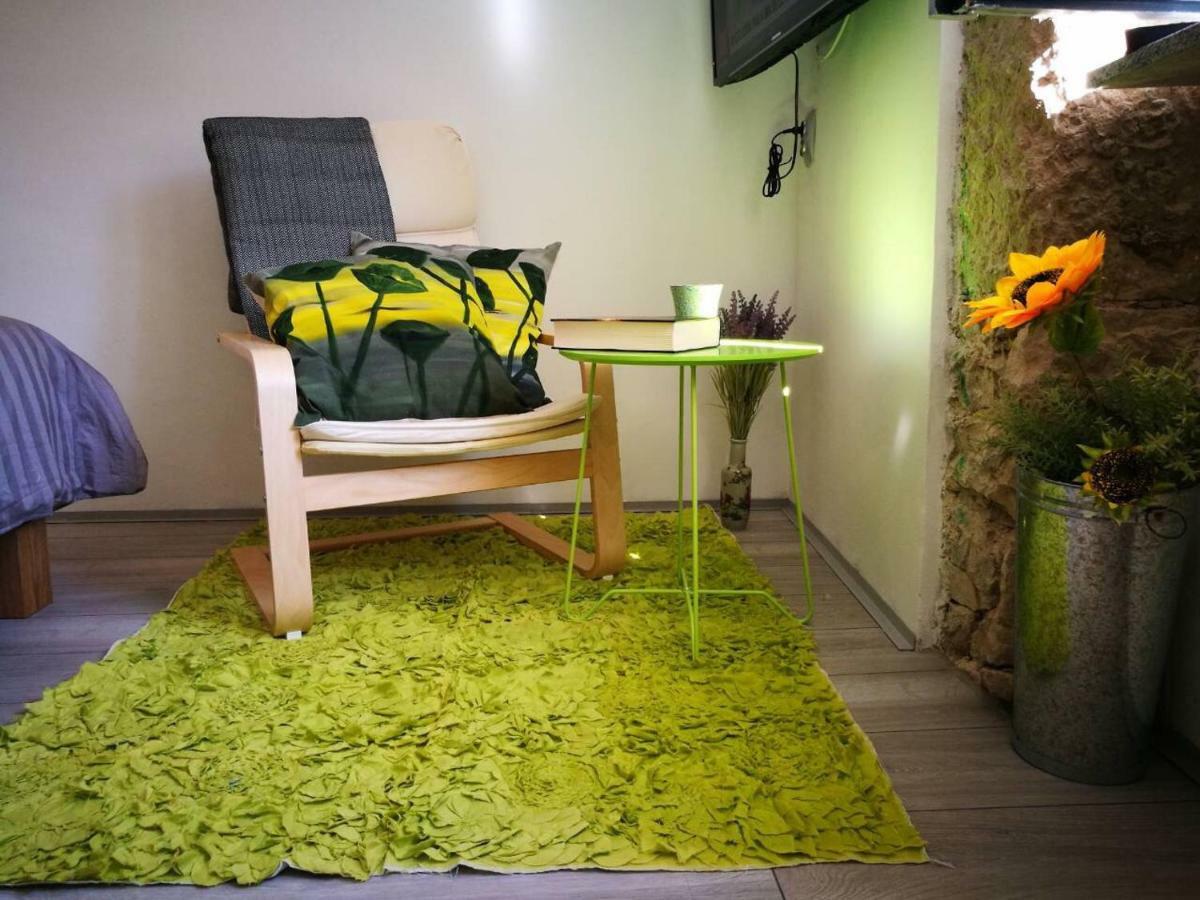 Cres Art Studio Lime Apartment Екстер'єр фото